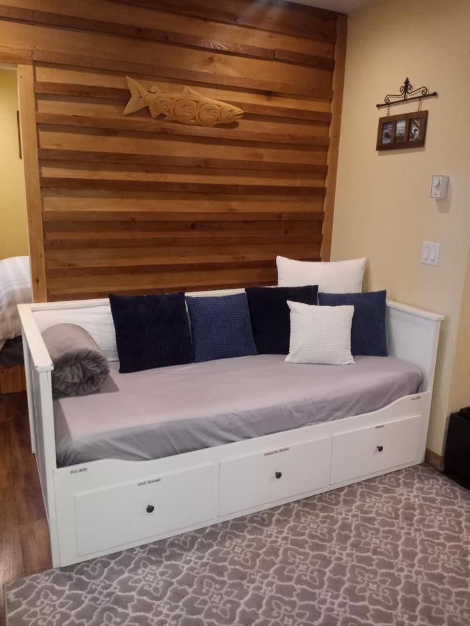 אוקלולט Forest Sweet Retreat Hot Tub & Wood Fired Sauna מראה חיצוני תמונה