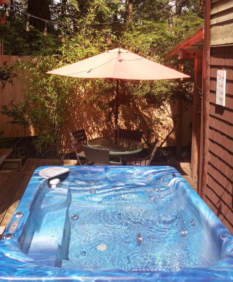אוקלולט Forest Sweet Retreat Hot Tub & Wood Fired Sauna מראה חיצוני תמונה